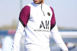 官方网站-文班亚马谈球队与福克斯交易